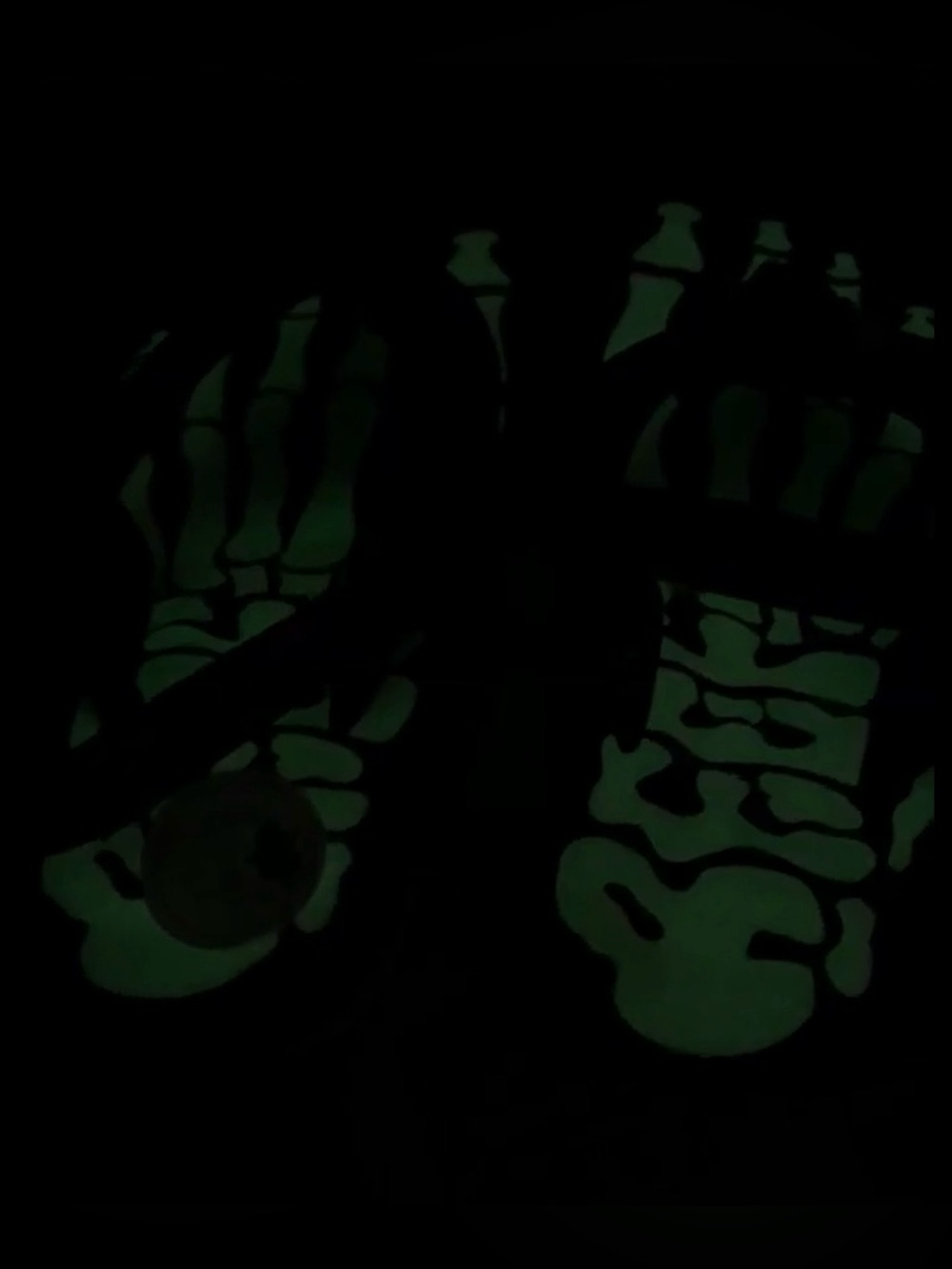 Nwt Reef Toddler "Glow In The Dark" Skeleton Sandals Size 3/4 — image 4 of 5